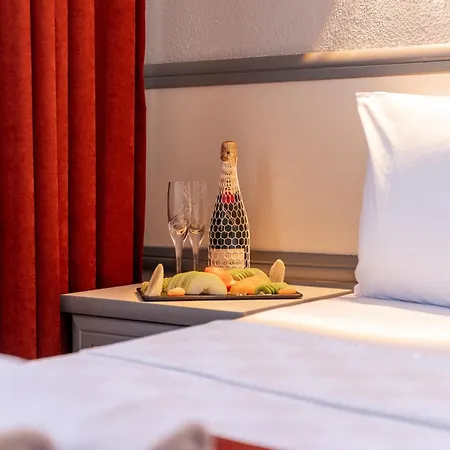 Oscar Seaside & Spa Отель