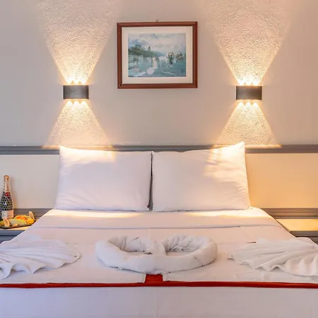 Отель Oscar Seaside & Spa 4*