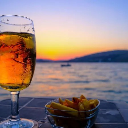 Отель Oscar Seaside & Spa 4*