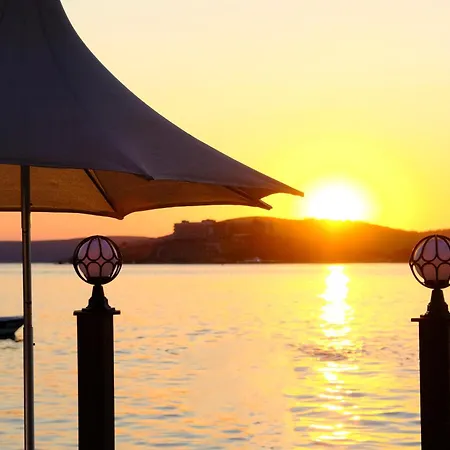 Отель Oscar Seaside & Spa