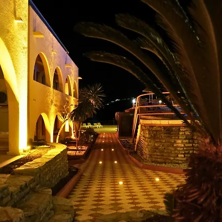 Отель Oscar Seaside & Spa 4*