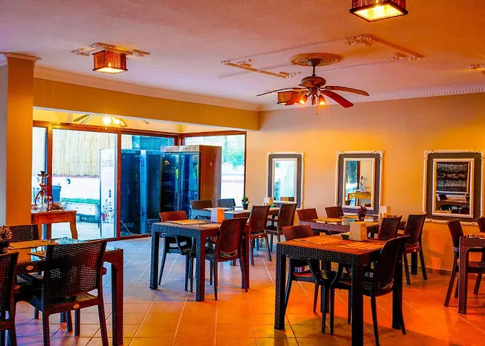 Oscar Seaside & Spa Hotel 4*