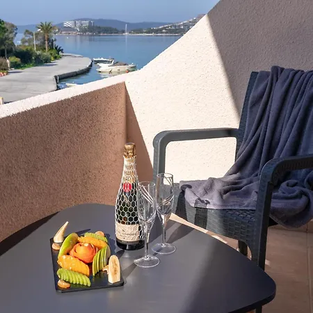 Oscar Seaside & Spa מלון 4*
