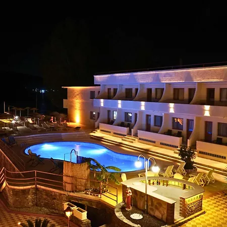 Oscar Seaside & Spa מלון בודרום